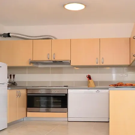 Apartment Gorgeous In With Swimming Pool *