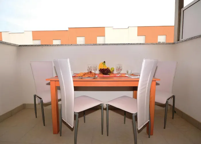 Apartment Gorgeous In With Swimming Pool *