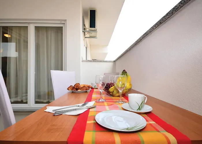 Gorgeous In With Swimming Pool * Nin