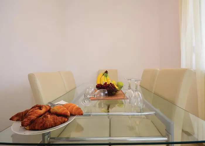 Gorgeous In With Swimming Pool Apartment