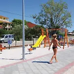 公寓 Gorgeous In With Swimming Pool