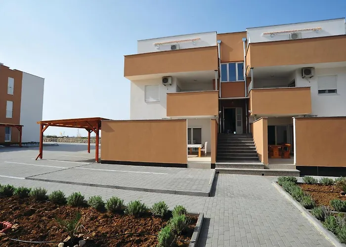 Gorgeous In With Swimming Pool Апартаменты *